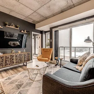 Luxe, Incredible Sunset View, Pool, Parking, Near Old Holiday home Quebec City