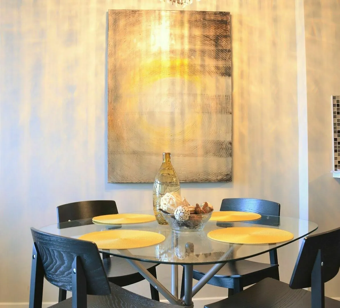 Apartment Monki Di Executive Suites - Alura Calgary