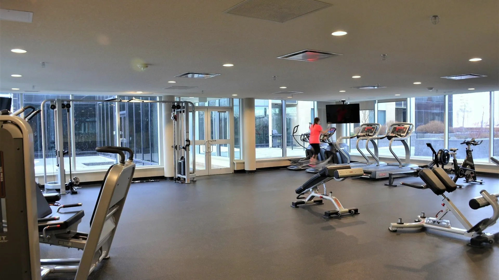 Monki Di Executive Suites - Alura Calgary 0*,
