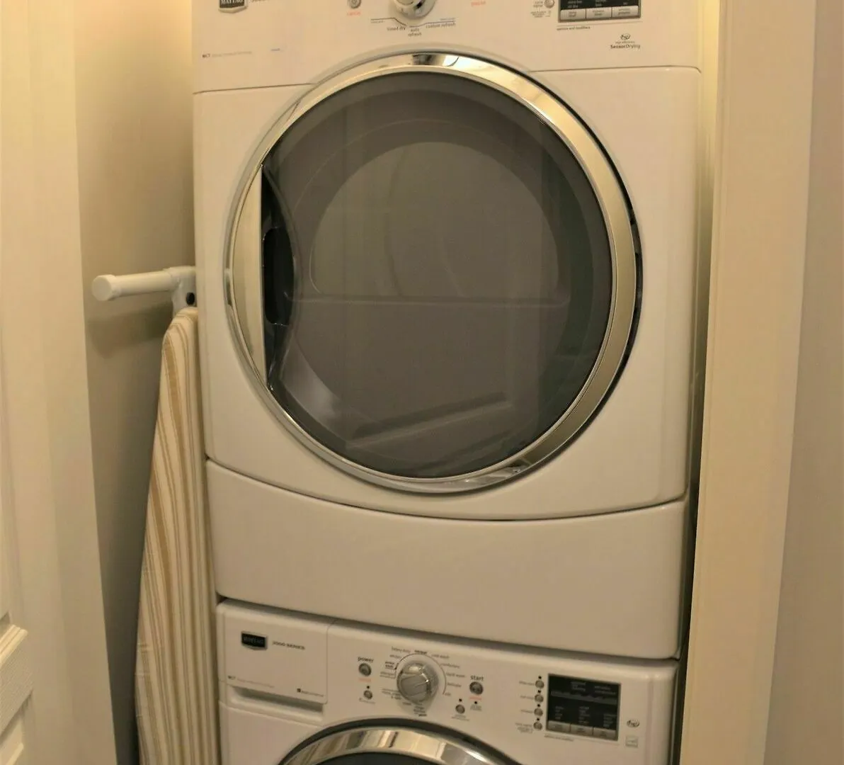 Monki Di Executive Suites - Alura Calgary 0*,