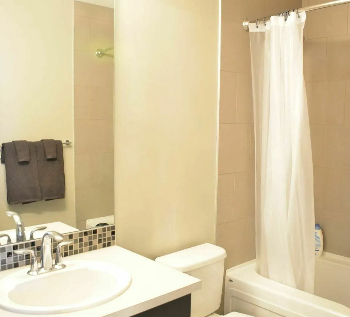 Monki Di Executive Suites - Alura Calgary 0*,  Canada